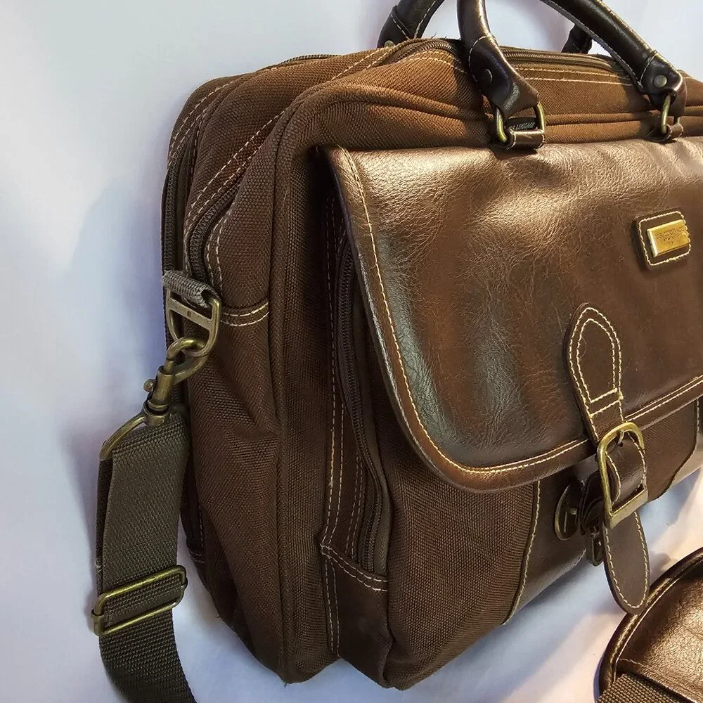 U.S. Luggage New York Messenger/Computer Bag – Dark Brown Canvas & Leather